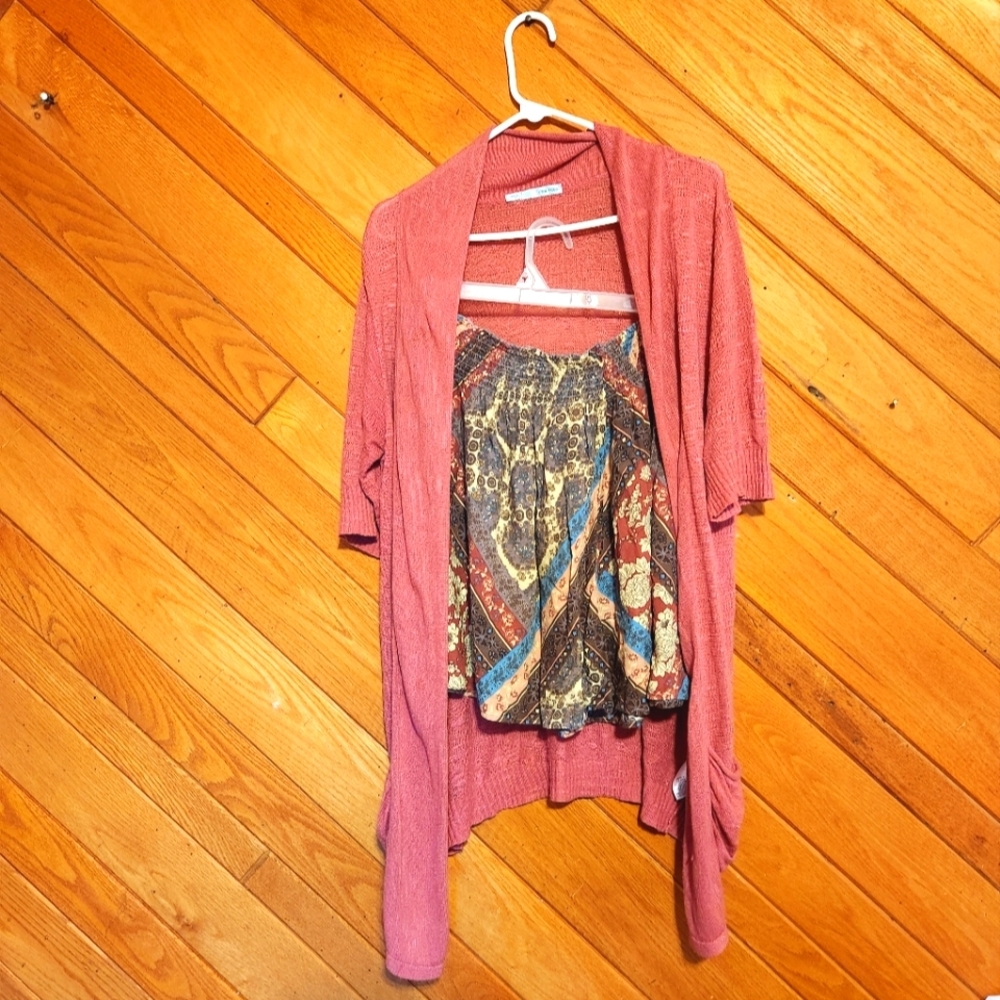 Maurice's large pink short sleeved open front cardigan and large skirt